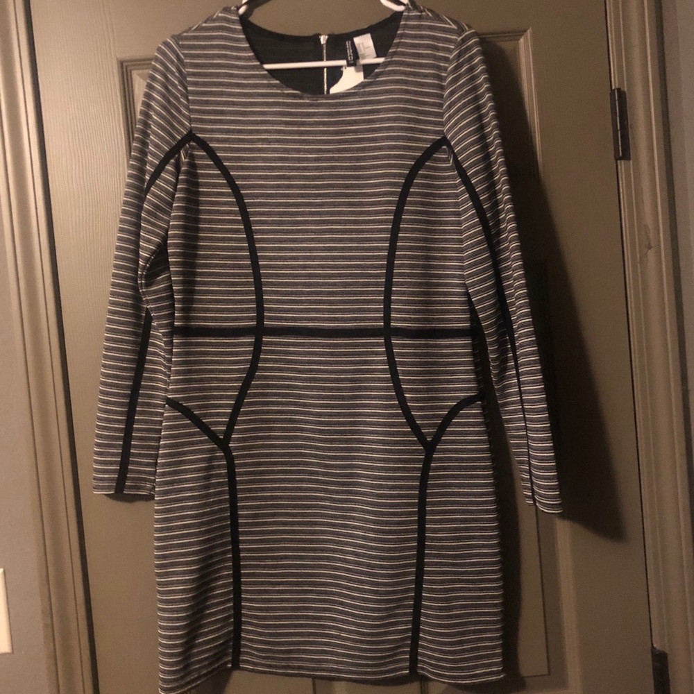 H&M | Long Sleeve Striped Mini Bodycon Dress